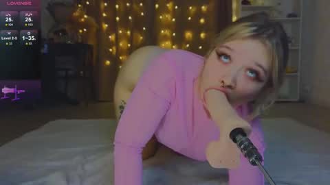 Maya  online show from 03-11-25, 02:10