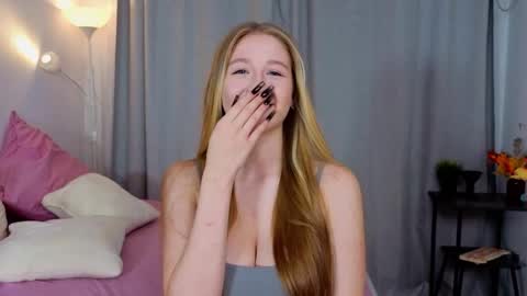 Alice online show from 11-05-25, 04:07