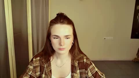 Snapshot of maybloom_ chatting on 03-13-26, 01:18 maybloom_ online show from 03-13-26, 01:18