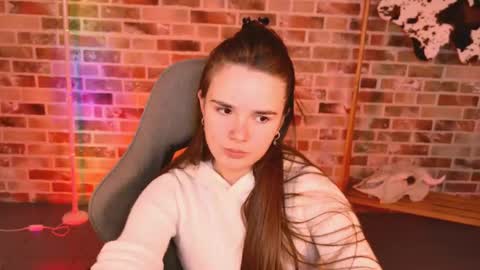 Snapshot of maybloom_ chatting on 03-20-26, 12:43 maybloom_ online show from 03-20-26, 12:43