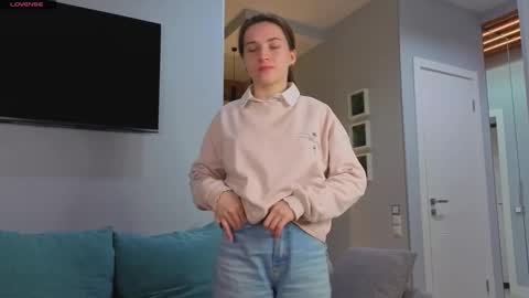 My name Casey  online show from 10-25-25, 04:09