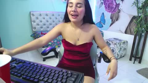 Snapshot of maylin_horny19 chatting on 01-09-25, 01:08 Maylin online show from 01-09-25, 01:08