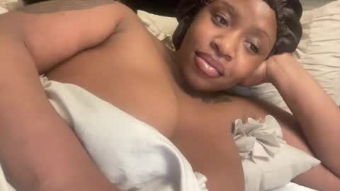 mayluvsu online show from 03-18-26, 05:43