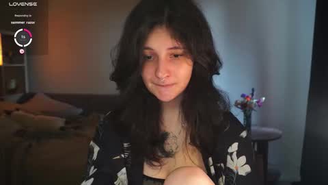 Mary  . online show from 09-30-25, 06:18