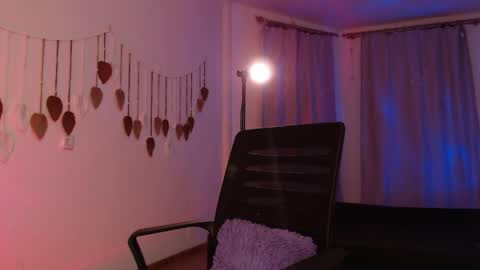 Snapshot of mayrumey chatting on 04-12-26, 04:56 mayrumey online show from 04-12-26, 04:56