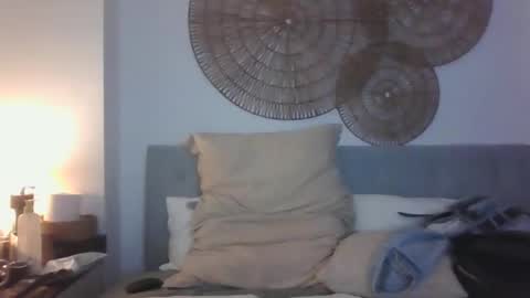 Snapshot of maythe4bwu chatting on 02-18-25, 12:15 maythe4bwu online show from 02-18-25, 12:15