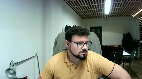 Snapshot of maythe4bwu chatting on 09-16-25, 04:19 maythe4bwu online show from 09-16-25, 04:19