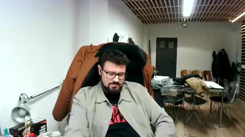 Snapshot of maythe4bwu chatting on 10-29-25, 01:08 maythe4bwu online show from 10-29-25, 01:08