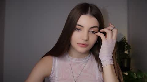 Snapshot of mayttease chatting on 11-12-25, 12:33 mayttease online show from 11-12-25, 12:33