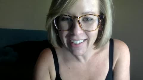 mayzie_mac online show from 07-03-26, 08:59