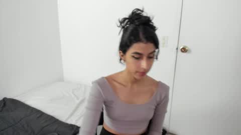 mazikeen_18 online show from 11-27-25, 01:13