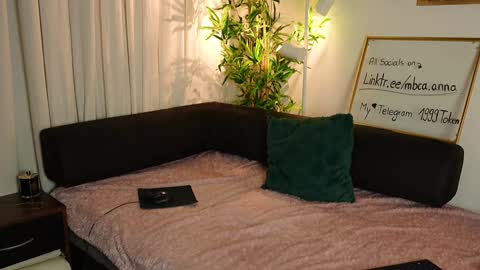 Anna       IG mbca anna  online show from 01-22-25, 05:17