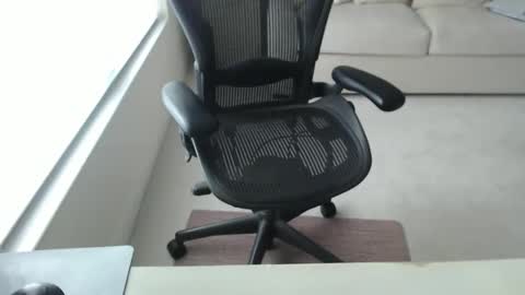 Beastie online show from 12-13-25, 07:53