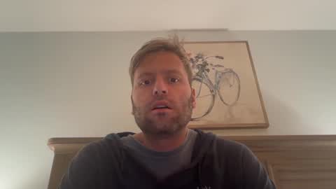 Snapshot of mbnc chatting on 09-25-25, 12:14 lol online show from 09-25-25, 12:14