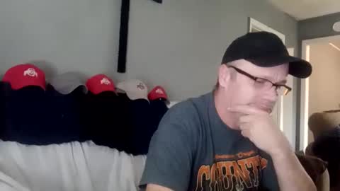 Snapshot of mcfly1973 chatting on 12-02-24, 08:19 mcfly1973 online show from 12-02-24, 08:19