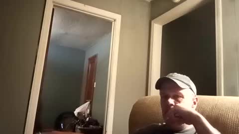 Snapshot of mcfly1973 chatting on 09-25-25, 10:08 mcfly1973 online show from 09-25-25, 10:08