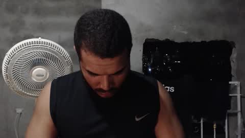 Mcgregor online show from 11-12-25, 02:12