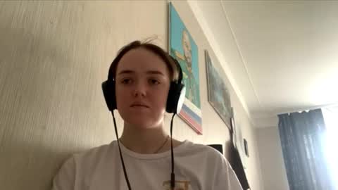 Hello Lisa here   Help me to make 50 thumbs up 333 online show from 10-06-25, 08:45