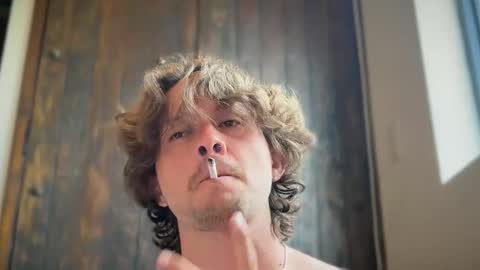 mcklister online show from 05-18-26, 07:41