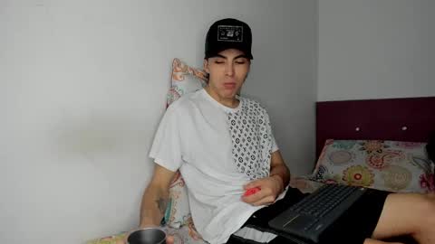 mcloviin_ online show from 02-10-26, 07:56