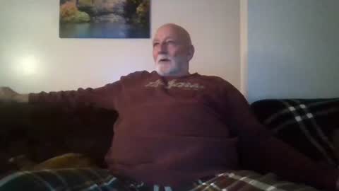 mdane99 online show from 12-22-24, 04:06