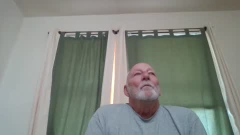 Snapshot of mdane99 chatting on 10-29-25, 07:15 mdane99 online show from 10-29-25, 07:15