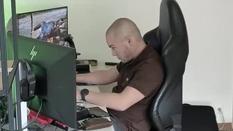 Chris online show from 11-03-25, 01:01