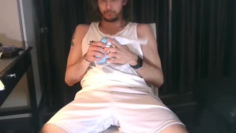 Snapshot of mdtrapn chatting on 01-02-25, 02:22 Mac D online show from 01-02-25, 02:22