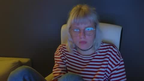 Roze online show from 05-15-26, 11:23