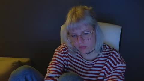Roze online show from 05-15-26, 11:34