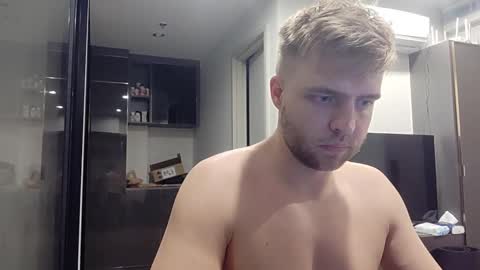 Snapshot of me_andfriend chatting on 02-16-25, 05:04 me_andfriend online show from 02-16-25, 05:04