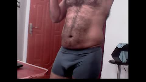 Snapshot of me_hai12 chatting on 12-12-24, 03:05 me_hai12 online show from 12-12-24, 03:05