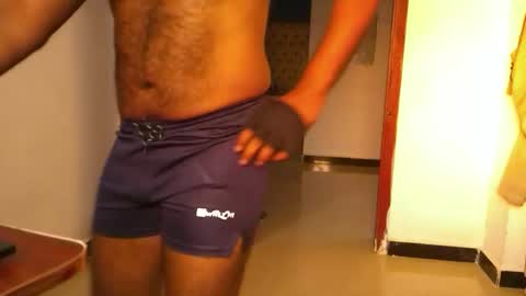 me_hai12 online show from 04-08-26, 12:27