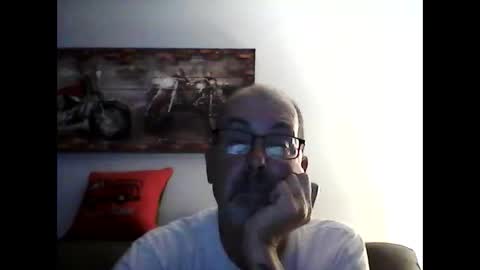 me at home online show from 05-18-26, 04:07