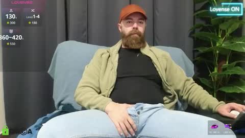 Snapshot of meaty_roll chatting on 11-17-25, 01:00 Meaty Roll online show from 11-17-25, 01:00