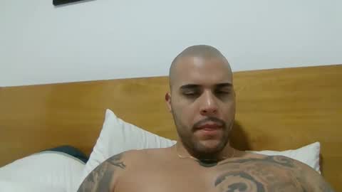 Snapshot of medellindrak chatting on 12-04-24, 01:25 filippoae online show from 12-04-24, 01:25