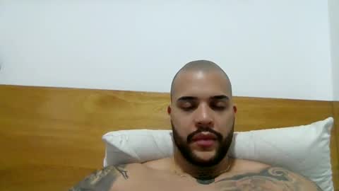 Snapshot of medellindrak chatting on 03-01-25, 02:04 filippoae online show from 03-01-25, 02:04