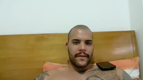 Snapshot of medellindrak chatting on 09-14-25, 10:53 filippoae online show from 09-14-25, 10:53