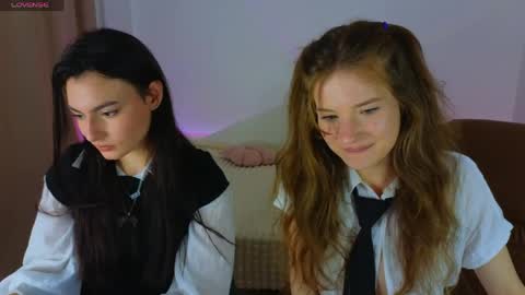 Snapshot of medina_andress chatting on 04-25-26, 03:31 Dina online show from 04-25-26, 03:31