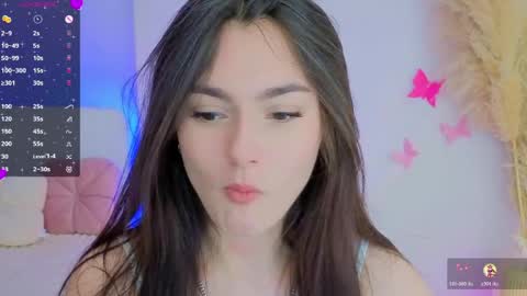 Snapshot of medina_andress chatting on 05-24-26, 08:25 Dina online show from 05-24-26, 08:25