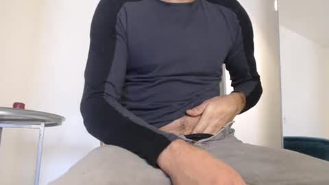 Snapshot of meditmtc chatting on 01-15-25, 09:45 Meditmtc online show from 01-15-25, 09:45