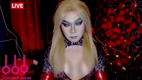 THE QUEEN ALPHA   Queen Medusa Prey online show from 11-06-25, 07:59