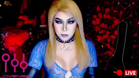 Snapshot of medusaprey chatting on 11-26-25, 08:43 THE QUEEN ALPHA Queen Medusa Prey online show from 11-26-25, 08:43