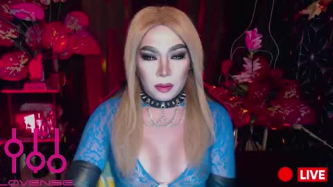 Snapshot of medusaprey chatting on 01-09-26, 02:09 THE QUEEN ALPHA Queen Medusa Prey online show from 01-09-26, 02:09