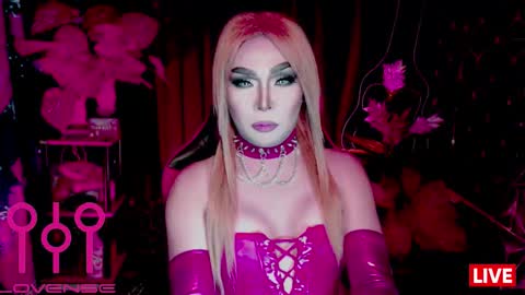 Snapshot of medusaprey chatting on 02-13-26, 04:08 THE QUEEN ALPHA Queen Medusa Prey online show from 02-13-26, 04:08