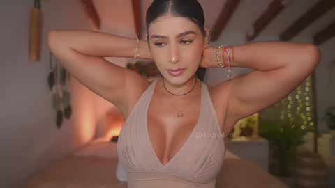 Andrea  online show from 10-05-25, 11:41