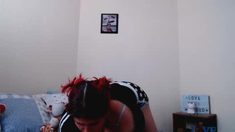 anna online show from 11-11-25, 03:01