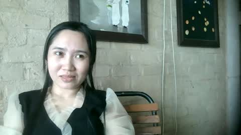 Snapshot of meena_11 chatting on 04-28-26, 04:17 meena_11 online show from 04-28-26, 04:17
