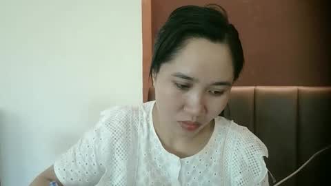 Snapshot of meena_11 chatting on 05-15-26, 04:19 meena_11 online show from 05-15-26, 04:19