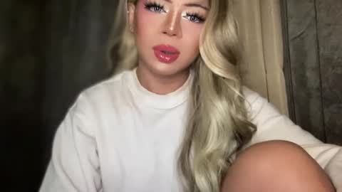 Snapshot of meetmehalfway888 chatting on 10-19-25, 03:23 GODDESS OF ALL GODDESSES online show from 10-19-25, 03:23